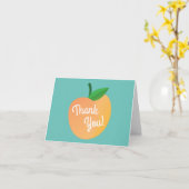 Sweet Peach Cute Fruit 1st Birthday Party Thema Kaart (Gele Bloem)