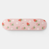 Sweet Pink and Red Strawberries Monogram Persoonlijk Skateboard (Horizontaal)