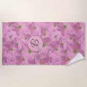 Sweet Pink Floral Patroon met Aangepast Monogram Strandlaken (Voorkant)