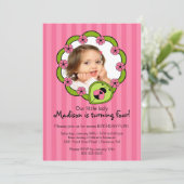 Sweet Pink Ladybug Foto Birthday Uitnodiging (Staand voorkant)
