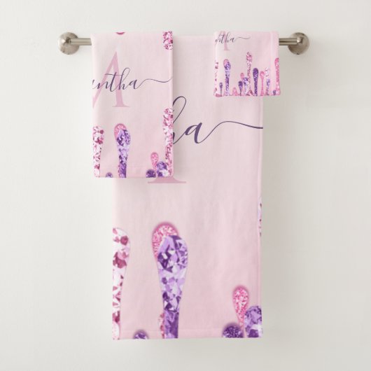 Sweet Pink Paars Glitter Driving Girly Monogram Bad Handdoek (Insitu)
