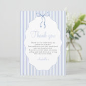 Sweet Pinstriped Blue Bow Graduation Bedankkaart (Staand voorkant)
