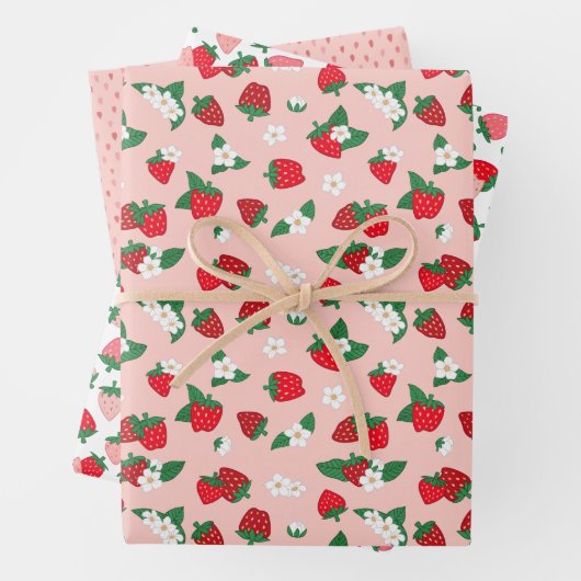 Sweet Red Pink Aardbeien Witte Bloemen Patroon Inpakpapier Vel (In situ)