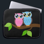 Sweet Romantic Owls Laptop Sleeve<br><div class="desc">Twee uilen doorlopen op een tak.</div>