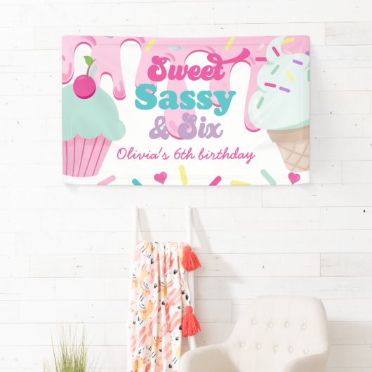 Sweet Sassy en Six Ice Cream and Cake Verjaardag Spandoek (Insitu)