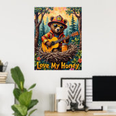 Sweet Serenade: Beer van de Honingpot Poster (Thuiskantoor)