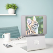 Sweet Serval Sticker (Laptop op bureau)