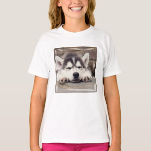 Sweet Siberian Husky Puppy Slapeping T-shirt