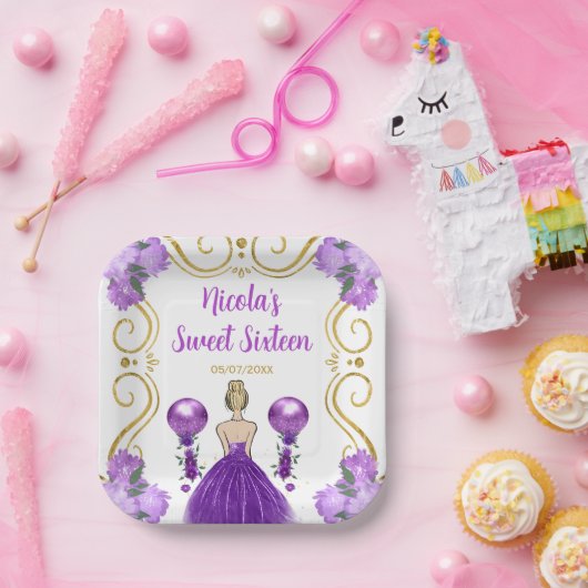 Sweet Sixteen Blonde Princess in het Paarse Papieren Bordje (Feest)