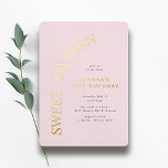 Sweet Sixteen | Blush roze en goud 16e verjaardag Folie Uitnodiging<br><div class="desc">16 uitnodigingen met echte metallic folie. Lichtroze met goud.</div>