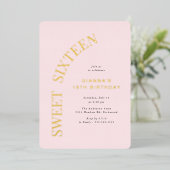 Sweet Sixteen | Blush roze en goud 16e verjaardag Folie Uitnodiging (Staand Voorkant)
