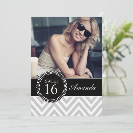 SWEET SIXTEEN GRAY ZIG ZAG CHEVRON PATTERN KAART (Staand voorkant)