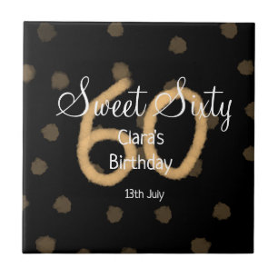 Sweet Sixty voeg naam toe datum verjaardag gele po Tegeltje
