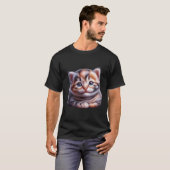 Sweet Smiling Calico Kitten Blue Eyes  ✨🐾💙 T-shirt (Voorkant volledig)