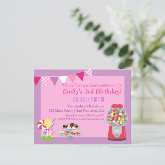 Sweet Snoep met de uitnodiging van Birthday Girl (Staand voorkant)