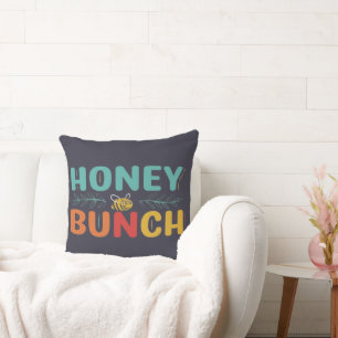 Sweet Squad Goals - "Honey Bunch" Meerkleurig T-sh Kussen