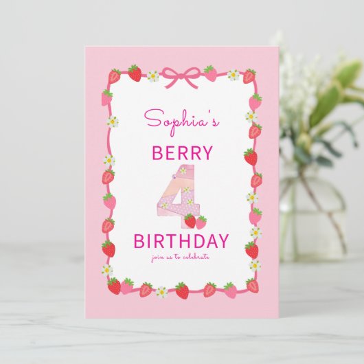 Sweet Strawberry 4th Birthday Invitation Kaart (Staand voorkant)