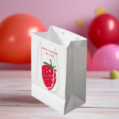 Sweet Strawberry Birthday Medium Cadeauzakje