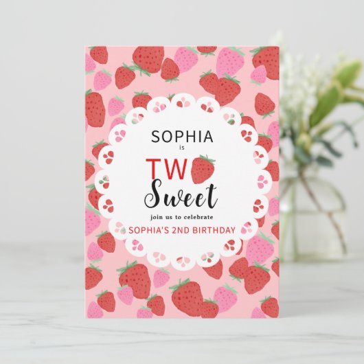 Sweet Strawberry Lace Invitation Kaart (Staand voorkant)