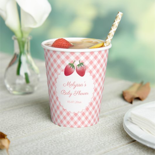 Sweet Strawberry Pink Gingham Picnic Baby shower Papieren Bekers (Insitu)