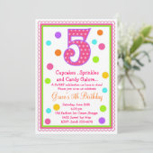 Sweet Surprise 5th Birthday Invitation Kaart (Staand voorkant)