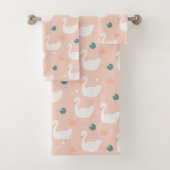 Sweet Swan Pattern Pastel Pink Bad Handdoek (Insitu)