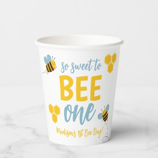 Sweet to Bee Een 1e Bijendag Verjaardagsfeest Papieren Bekers (Achterkant)