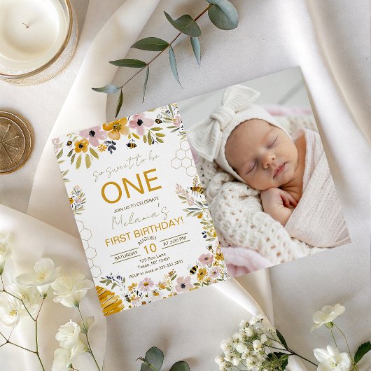 Sweet to Bee One First Birthday Invite Kaart