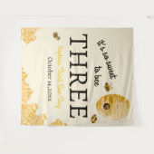 Sweet To Bee Three Third Birthday Bees Honeycomb Wandkleed (Voorkant (horizontaal))