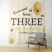 Sweet To Bee Three Third Birthday Bees Honeycomb Wandkleed (In situ)