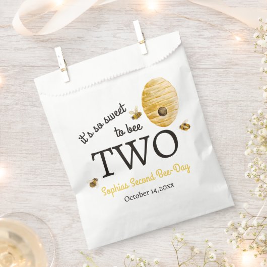 Sweet To Bee Two Second Birthday Bees Honeycomb Bedankzakje (Geknipt)