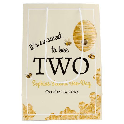 Sweet To Bee Two Second Birthday Bees Honeycomb Medium Cadeauzakje (Achterkant)