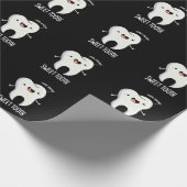 Sweet Tooth Funny Dental Pun Dark BG Cadeaupapier (Hoek)