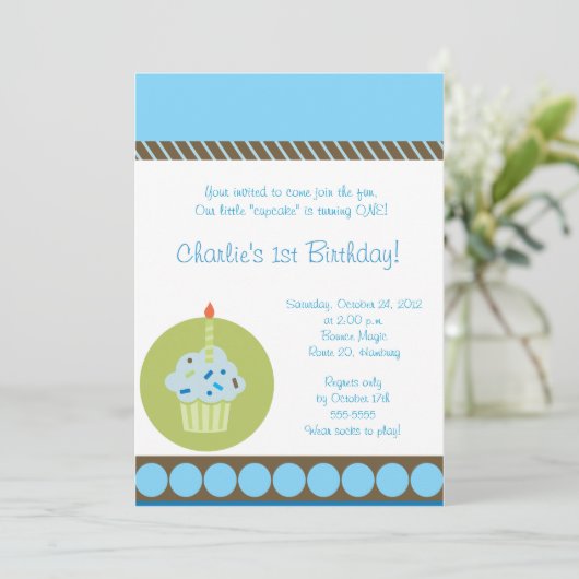 Sweet Treat Blue First 1st Cupcake Birthday Kaart (Staand voorkant)