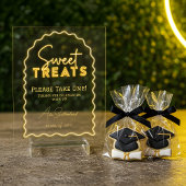 Sweet Treat Wavy Arch Yellow Neon Graduation Party Acryl Bord