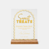 Sweet Treat Wavy Arch Yellow Neon Graduation Party Acryl Bord (Voorkant)