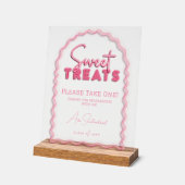 Sweet Treats Wavy Arch Pink Neon Afstudeerfeest Acryl Bord (Hoek)