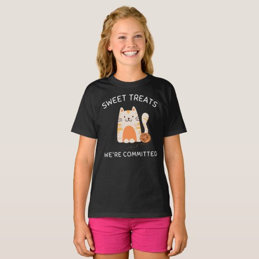 Sweet Treats, We're Committed - Kid's T-Shirt (Voorkant volledig)