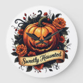 Sweetly Haunted  Pumpkin | Floral Halloween Grote Klok (Voorkant)