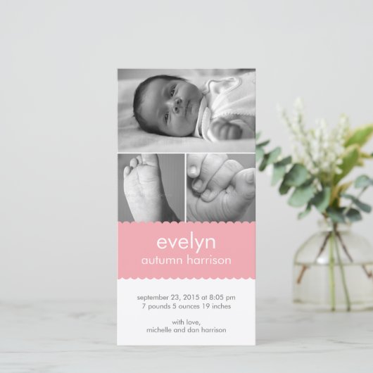 Sweetly Scalloped Baby Geboorteaankondiging Aankondiging (Staand voorkant)