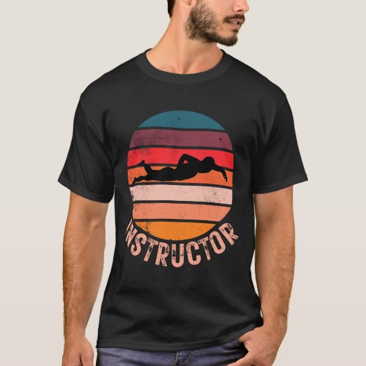 Swim Instructor Retro Style Personal Train T-shirt (Voorkant)