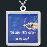 Swim Team Love Siwmming to Swim Pool Zilver Vergulden Ketting<br><div class="desc">De aarde is 75% water. Kan je zwemmen?
Ideaal voor de zwemmer,  het zwemteam,  de zwemcoach,  of alleen voor iedereen die graag zwemt!</div>