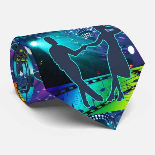 Swing danspaar op verlichte dansvloer stropdas (Opgerold)