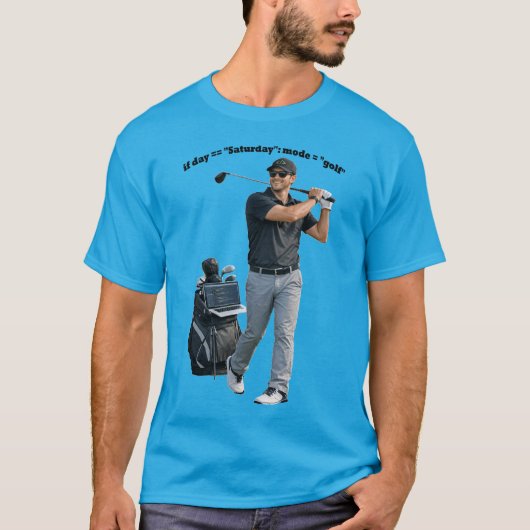 Swingende software-engineer die golf speelt URM T-shirt (Voorkant)