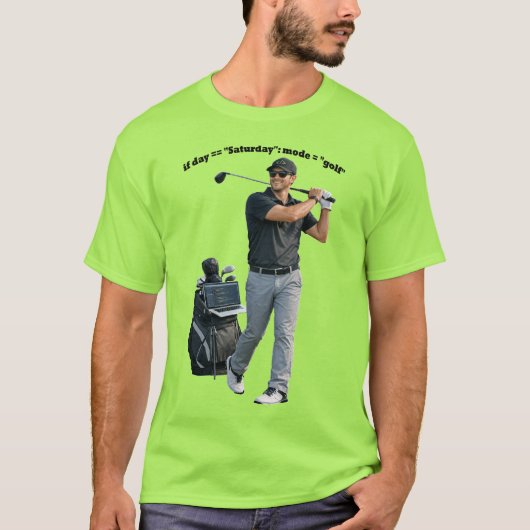 Swingende software-engineer die golf speelt URM T-shirt (Voorkant)