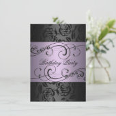 Swirl Black & Paarse Roos Verjaardagsuitnodiging Kaart (Staand voorkant)