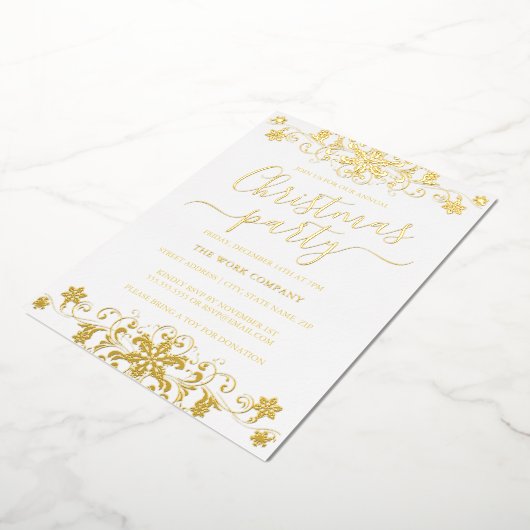 Swirl Snowflake White Corporate Christmas Party Folie Uitnodiging (Gedraaid)