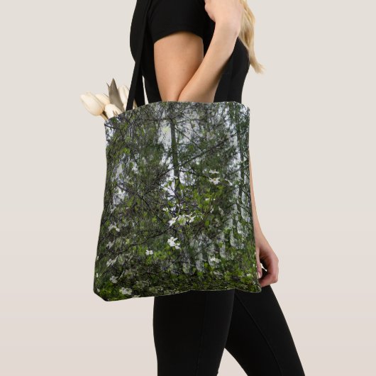 Swirling Dogwoods... Tote Bag (Dichtbij)