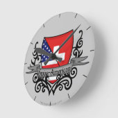 Swiss-American Shield Flag Ronde Klok (Hoek)