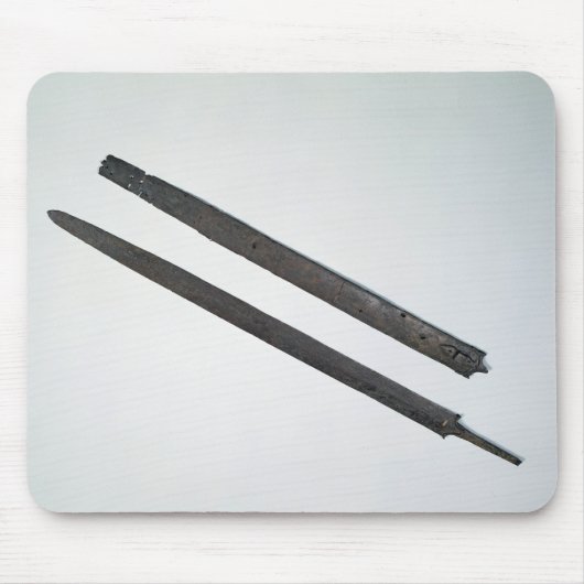 Sword and sheath uit La Tene, Zwitserland Muismat (Voorkant)